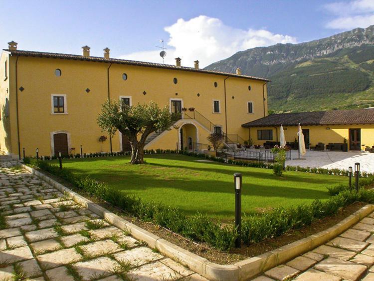 Villa Giovina Pratola Peligna Buitenkant foto